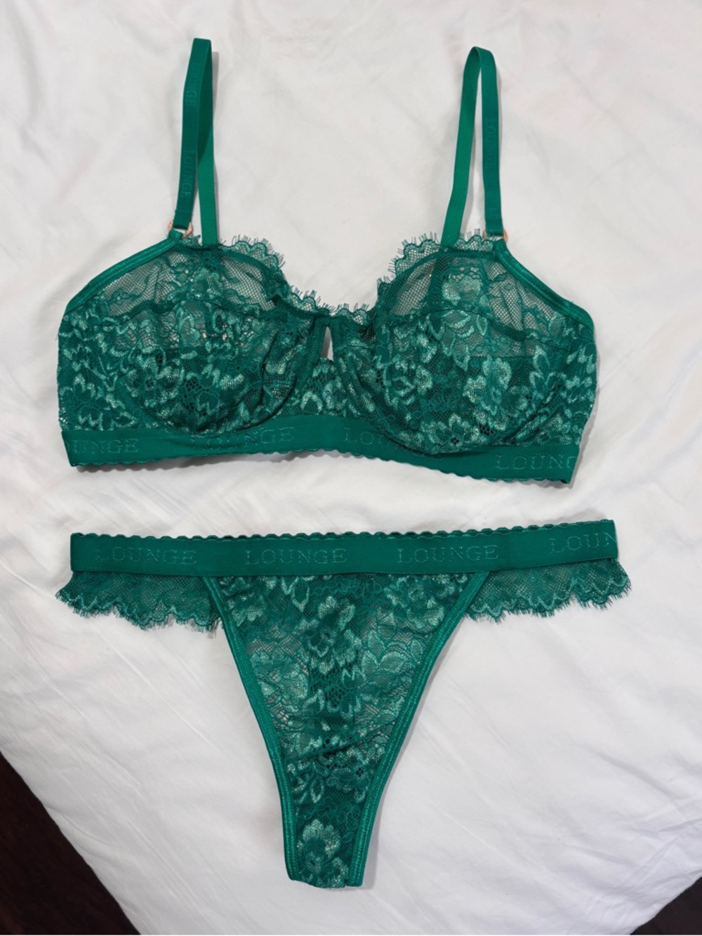 LOUNGE Desire Balcony Bra (34D) + Thong (S) Set
